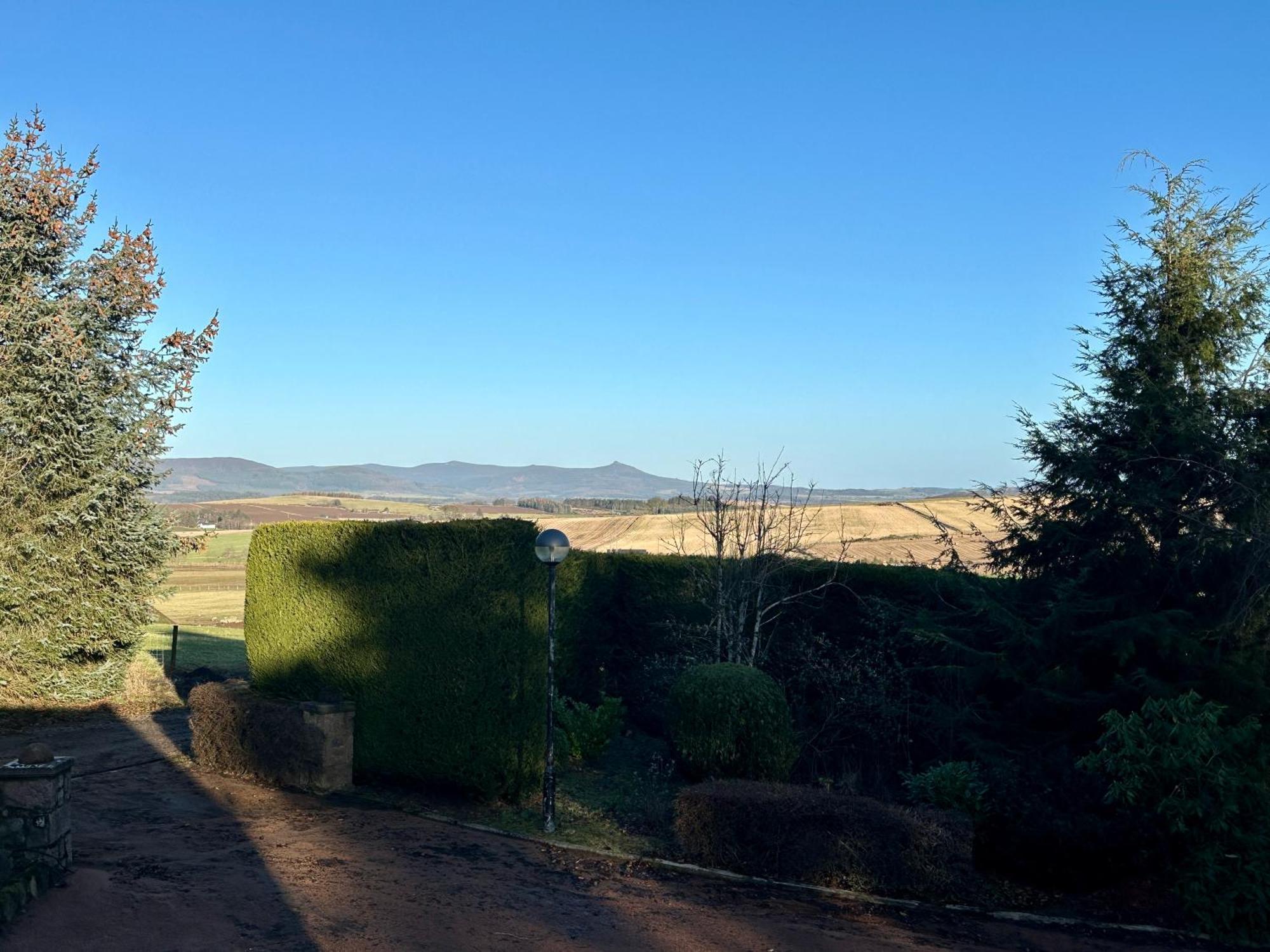 Awakening Alchemy Retreat Centre Bed & Breakfast Inverurie Exterior foto