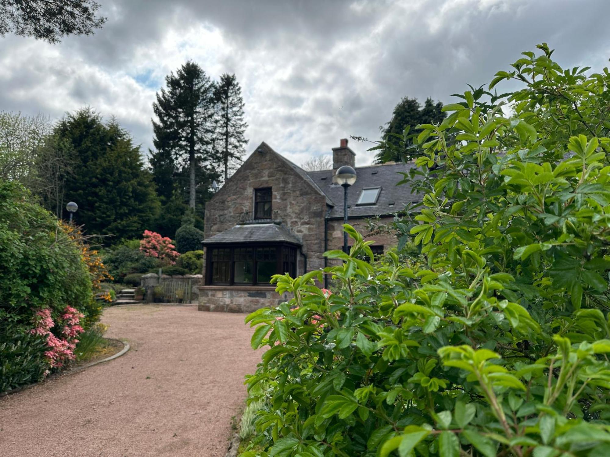Awakening Alchemy Retreat Centre Bed & Breakfast Inverurie Exterior foto
