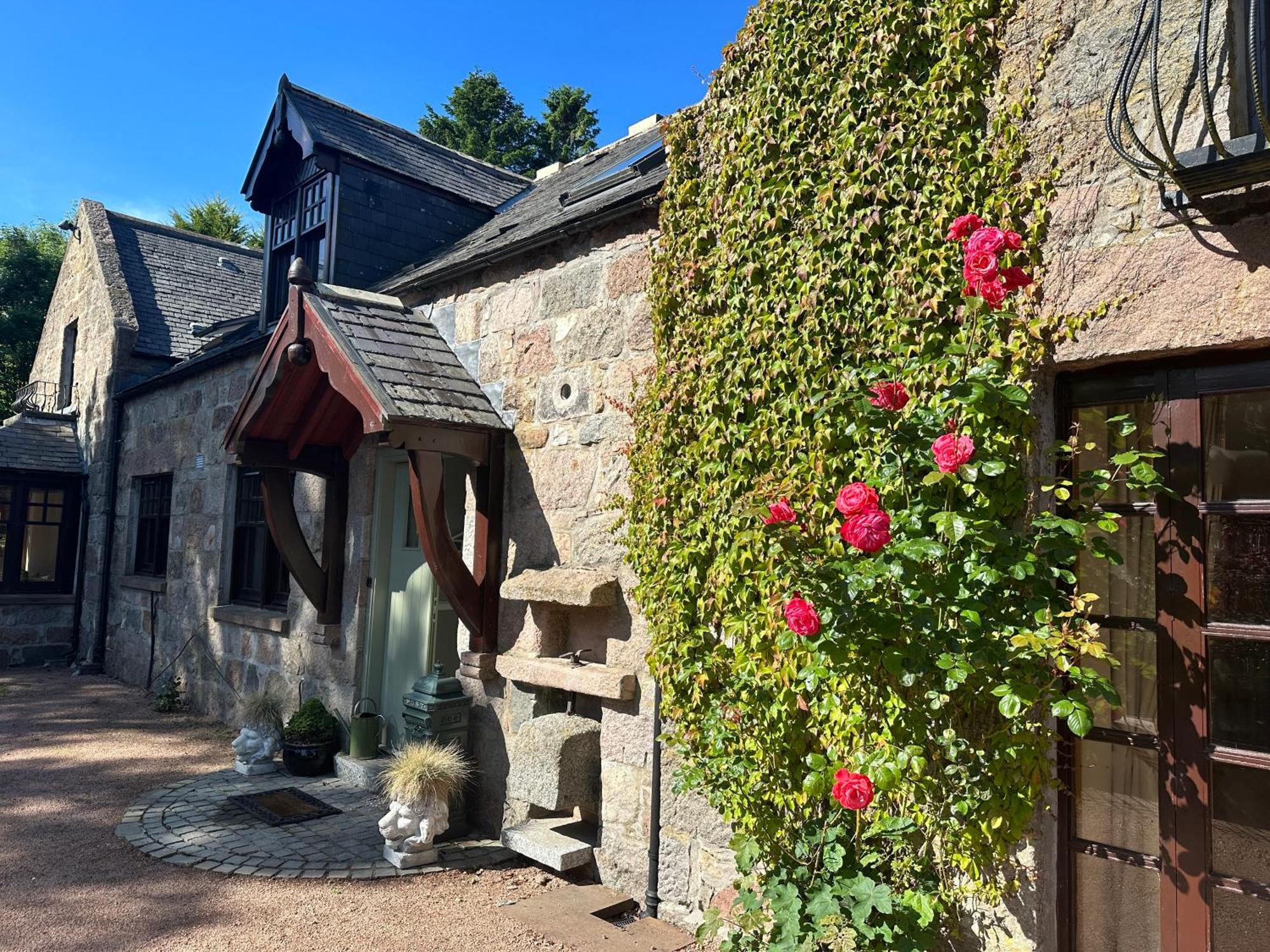 Awakening Alchemy Retreat Centre Bed & Breakfast Inverurie Exterior foto