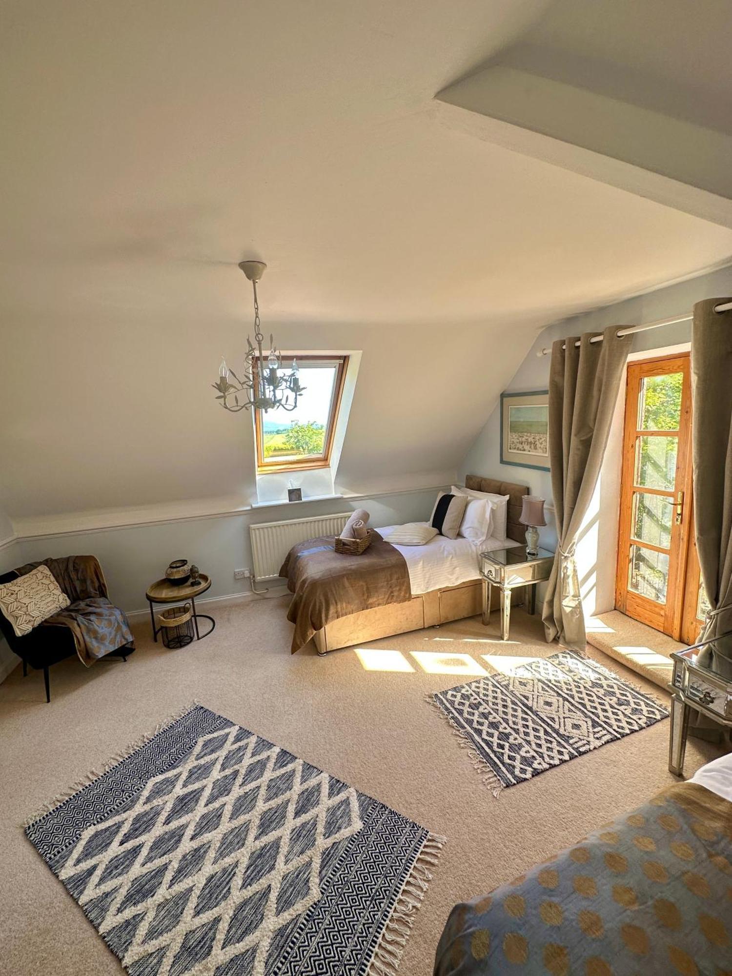 Awakening Alchemy Retreat Centre Bed & Breakfast Inverurie Exterior foto